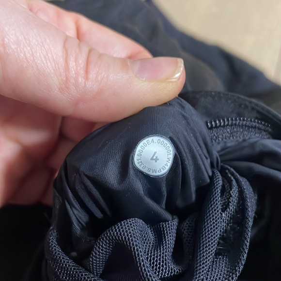 Lululemon | Non-Stop Bomber Vest - Picture 8 of 8